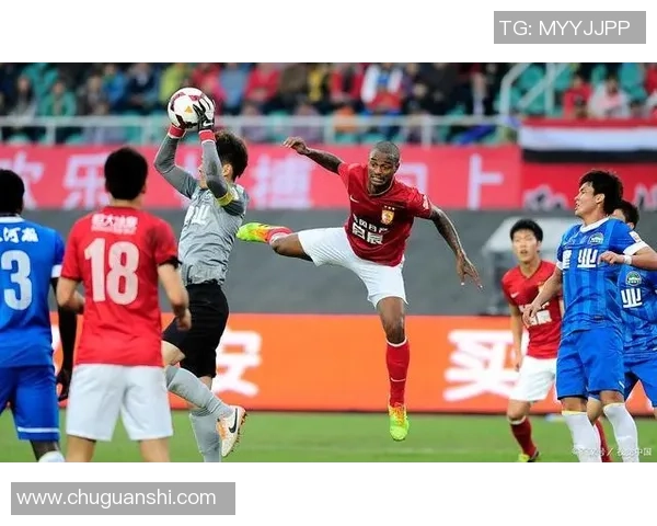 尼奥尔与瓦朗谢纳历届交锋比分回顾及分析